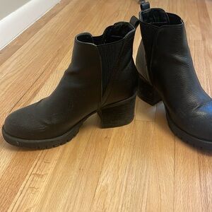 Black Chunky Boot -MIA